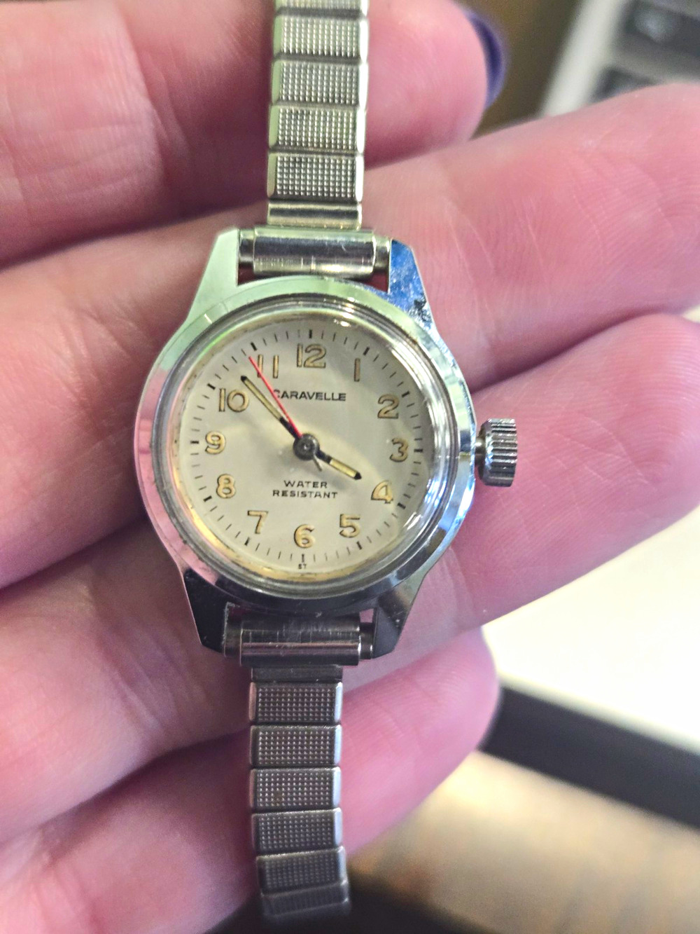 Caravelle Vintage Women's Manual Silver Expansion Vintage 70s Works